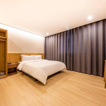 Benikea Hotel Cheonan Exteriör bild