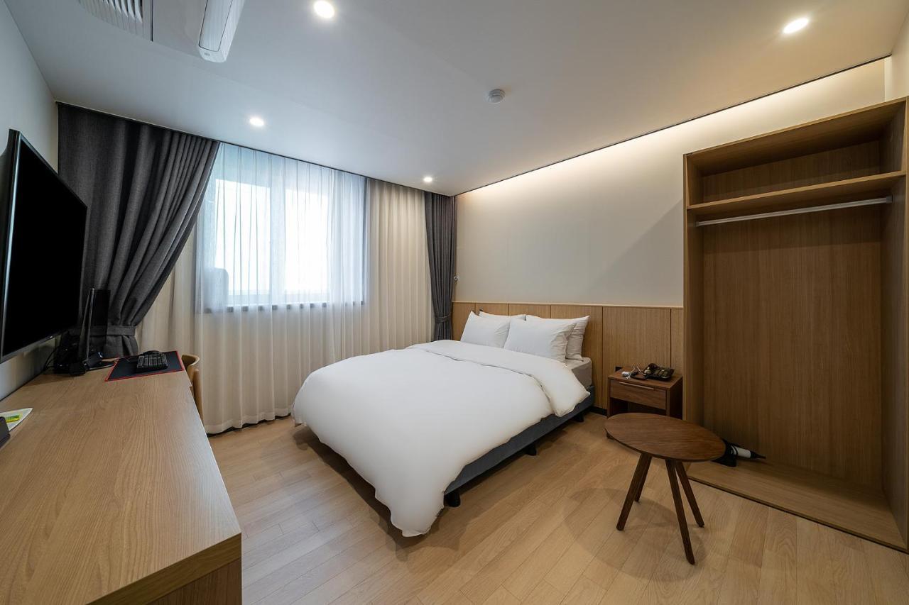 Benikea Hotel Cheonan Exteriör bild