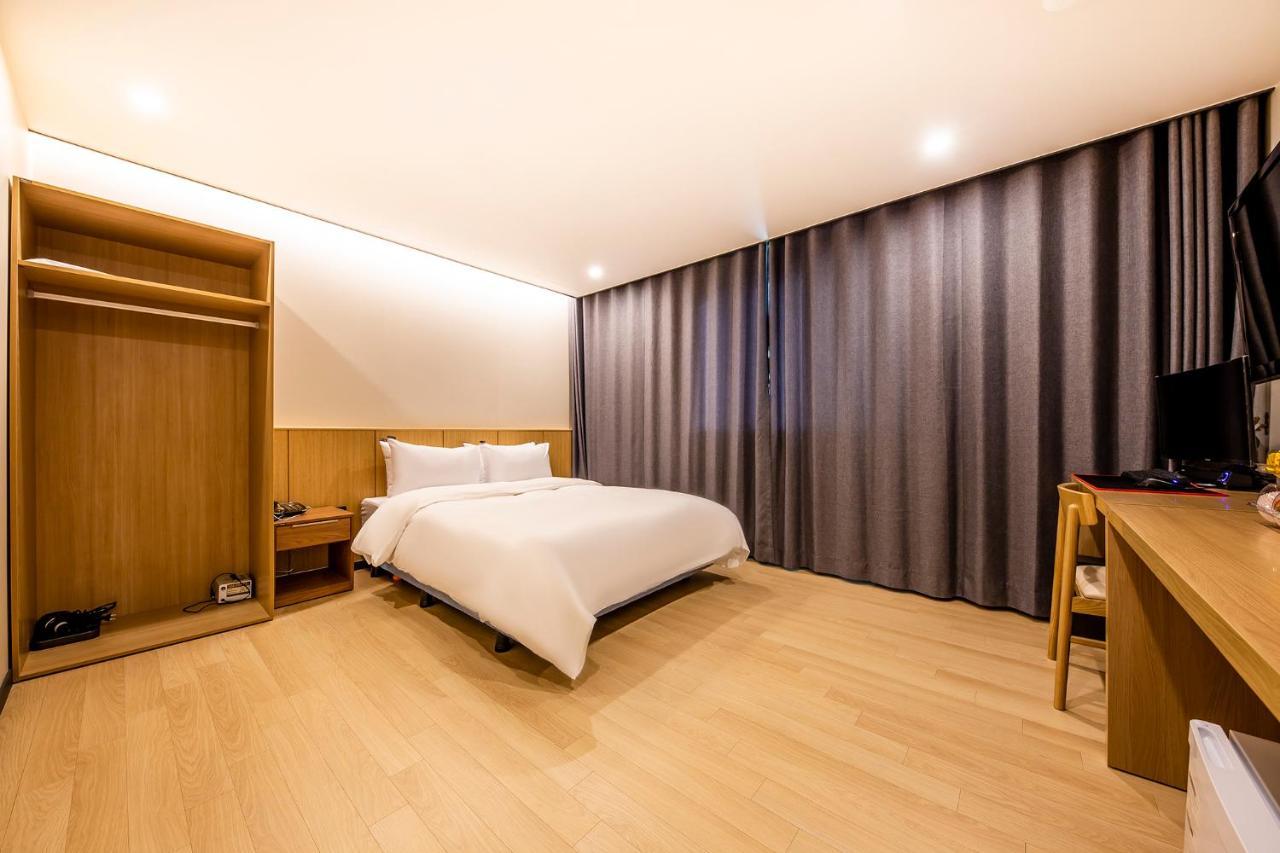 Benikea Hotel Cheonan Exteriör bild